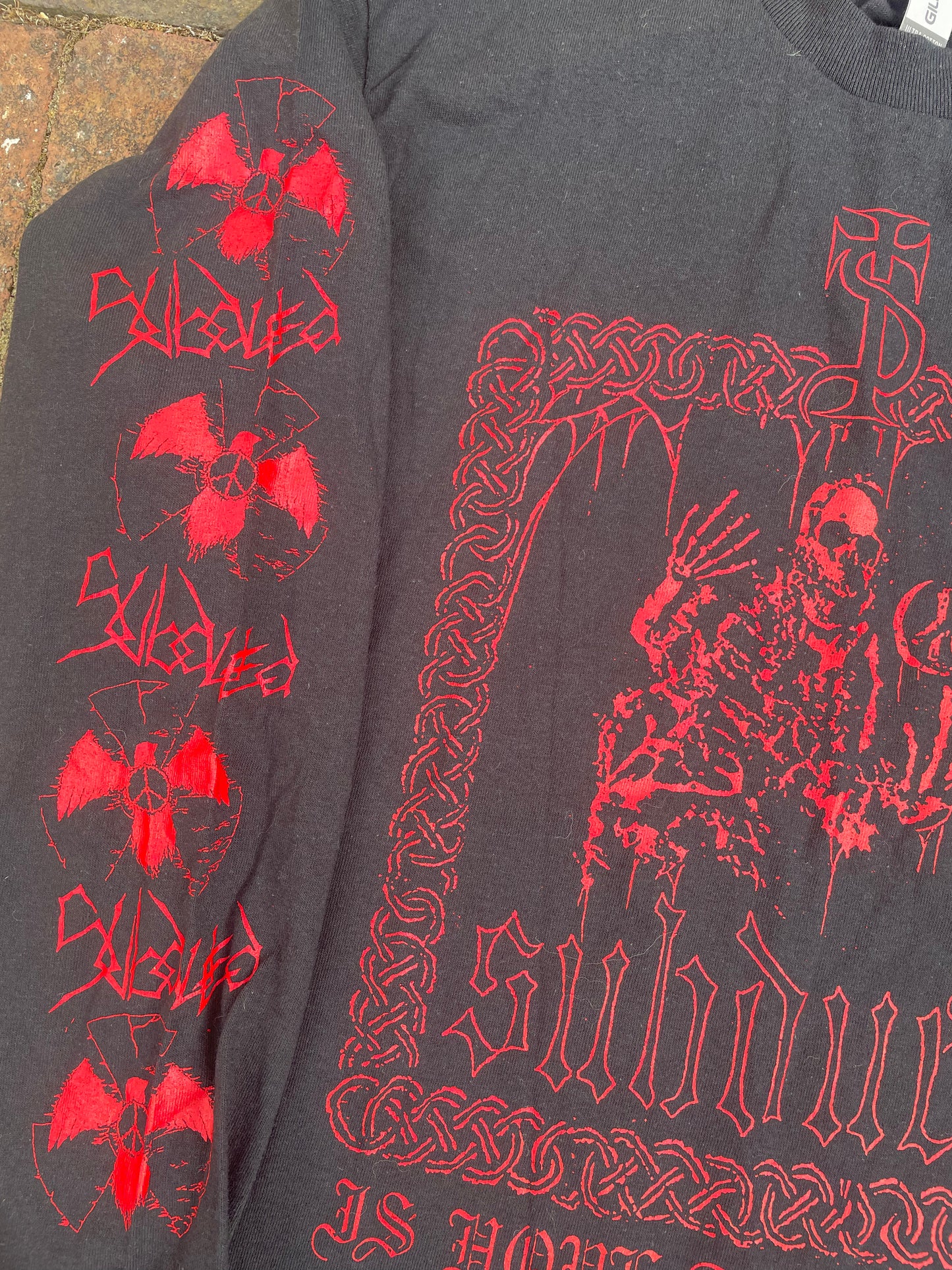 Subdued Long Sleeve